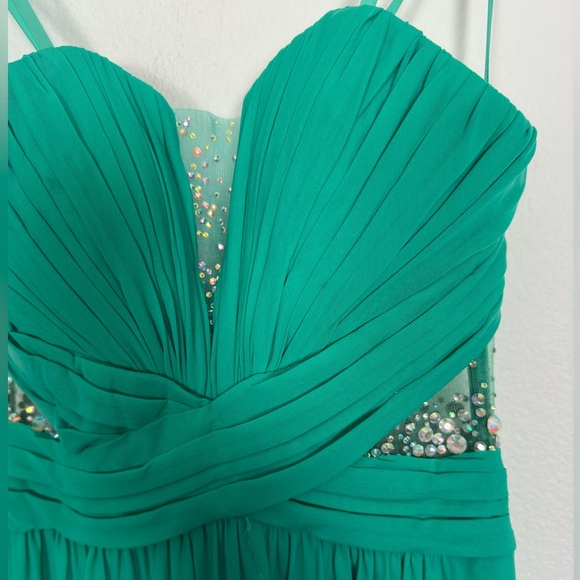 La Femme Stunning Beaded Strapless Mesh & Jersey Gown Size 4 NEW Spearmint Dress - Picture 5 of 8